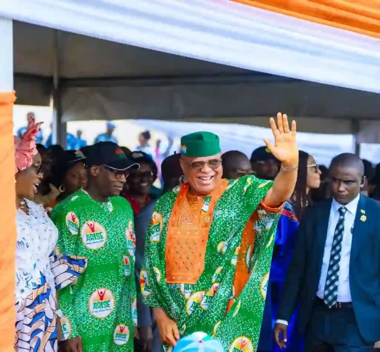 Akwa Ibom Gov Disburses N492 Million to Entrepreneurs