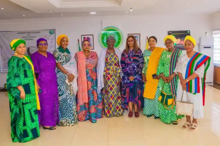 FG launches Olowu Hope Initiative Women’s Fund, donates N2m