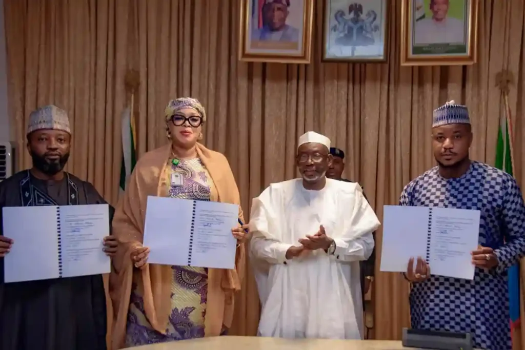 Jigawa Gov backs FG’s relaunch of school feeding programme