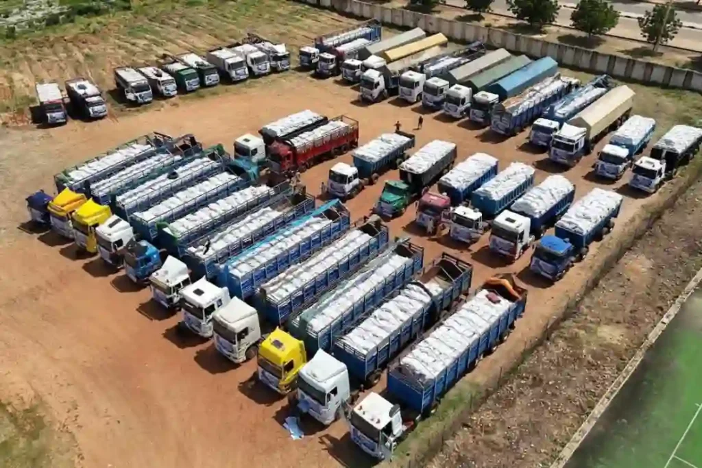 Yobe Gov adds 400 bags after teachers shortchanged in food basket distribution
