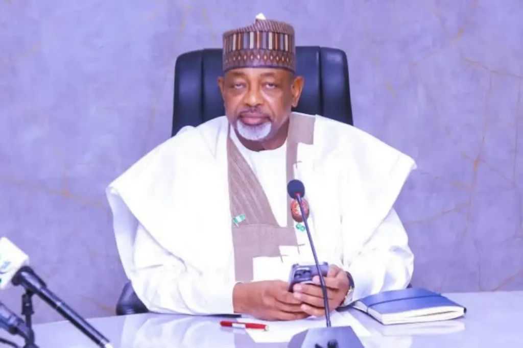 FG distributes free farming inputs to farmers in Taraba