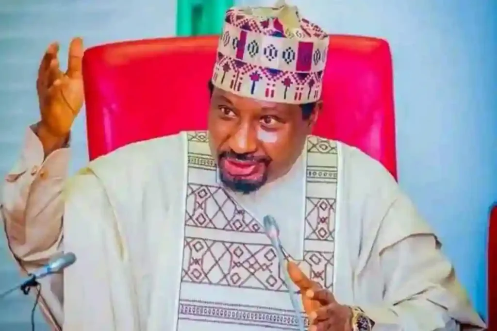 Senator to give N20,000 each to 10000 people in Kano