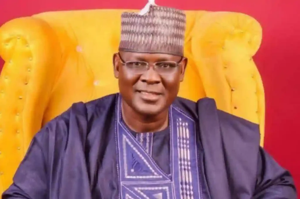 Kwara ends PTA fees, introduces free textbooks, school grants