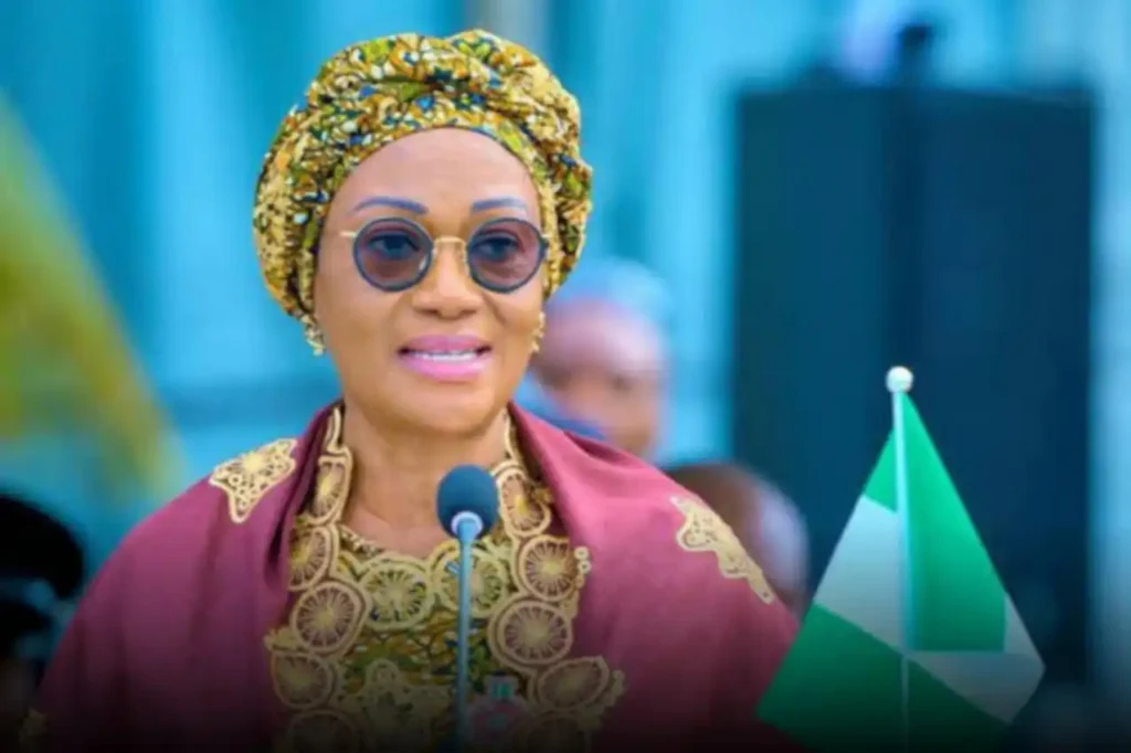 Oluremi Tinubu empowers 800 Rivers farmers with agricultural support