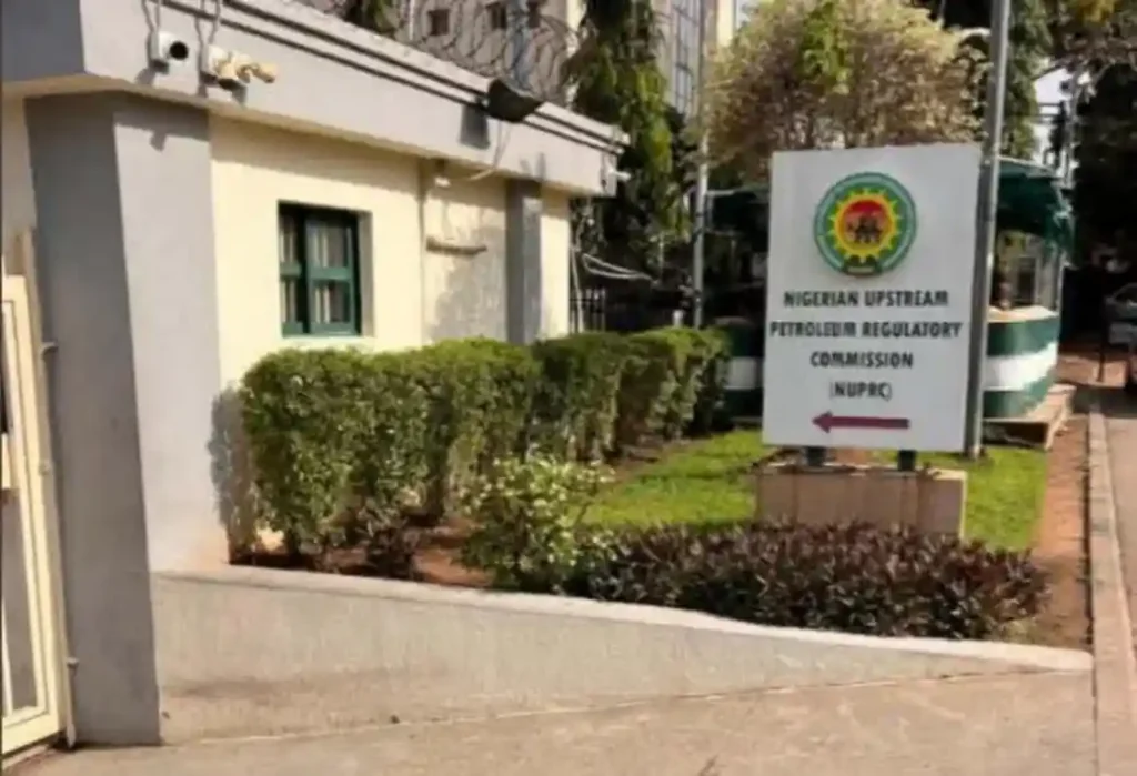 Federal Government removes 15% import duty on fuel