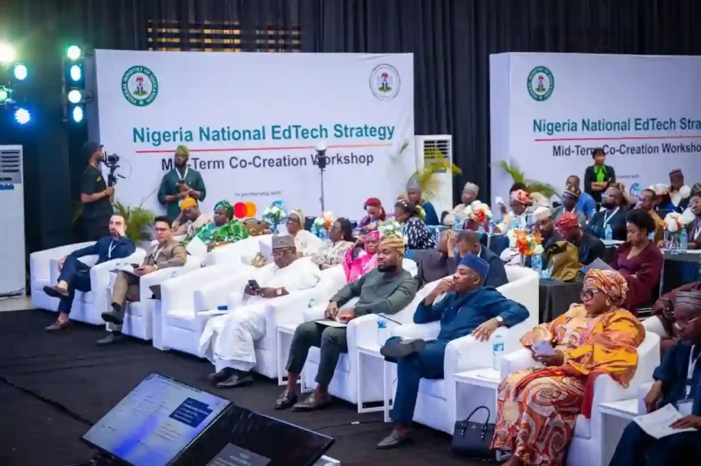 Federal Government Reviews Progress on National EdTech Strategy