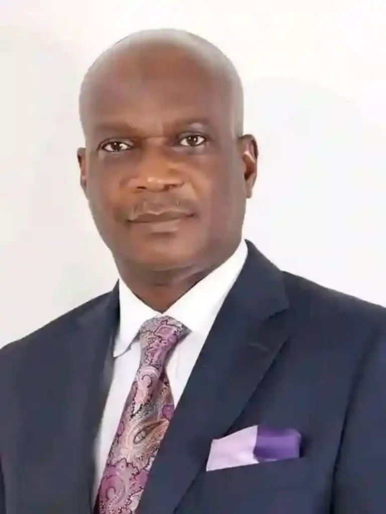 Epe Lawmaker Gives 400 Free Market Shops to Traders