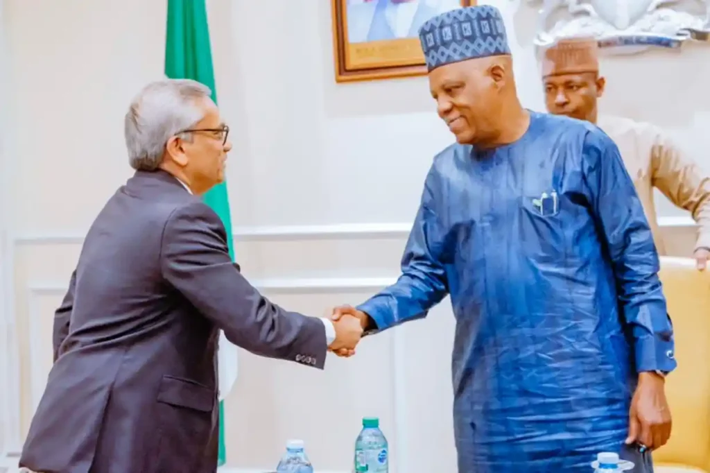 FG backs plan to introduce Schoolnet’s KYAN smart class in schools