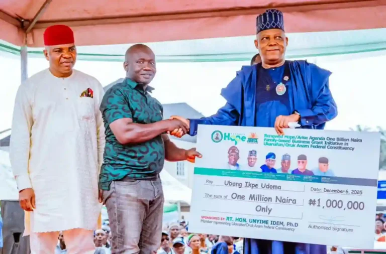 FG Launches N1bn Family Business Grant for 3000 Akwa Ibom Households