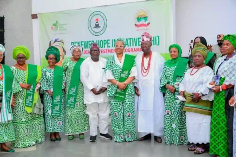 RHI Disburses ₦200,000 Each to 250 Elderly in Ekiti State