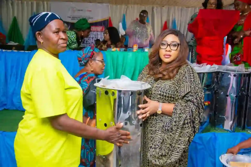 Edo Government Distributes Clean Stoves and Grants to Women Beneficiaries