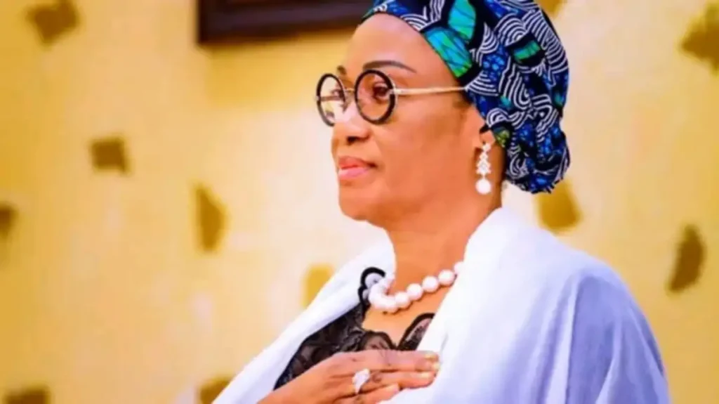 Tinubu’s Wife Empowers 250 PWDs in Oyo with ₦200,000 Grants Each