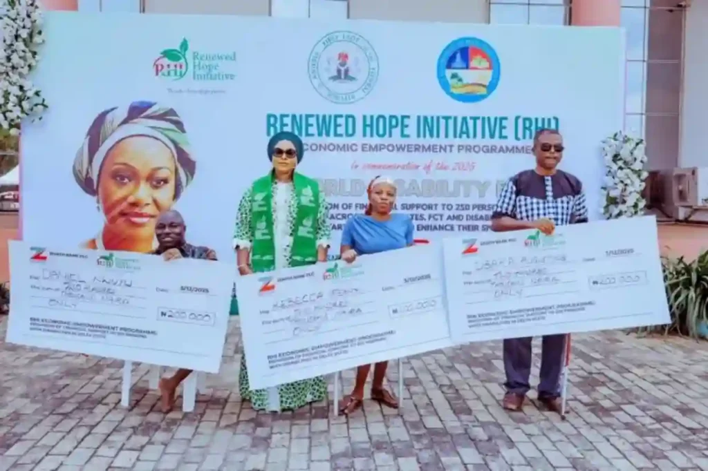 Oluremi Tinubu Empowers 250 Delta PWDs with N200,000 Grants Each
