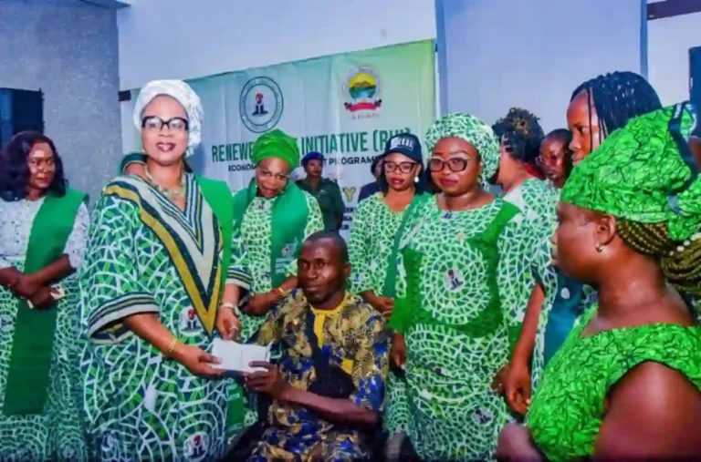Oluremi Tinubu Gives Ekiti Persons With Disabilities N200,000 Grants Each