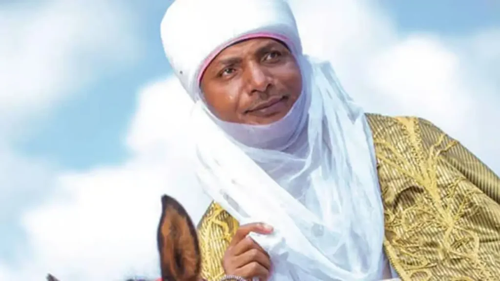 Lawmaker Awards N300m Scholarships to 300 Kwara Central Students