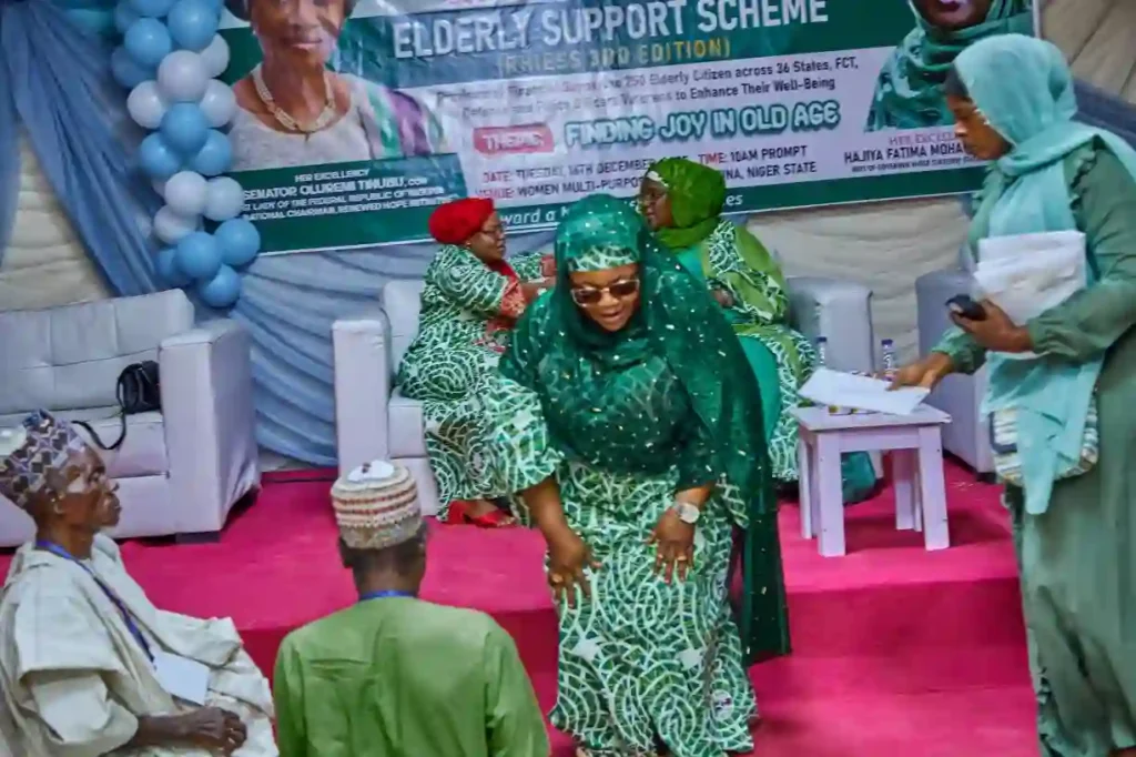 Niger First Lady Empowers 250 Elderly with ₦200,000 Each