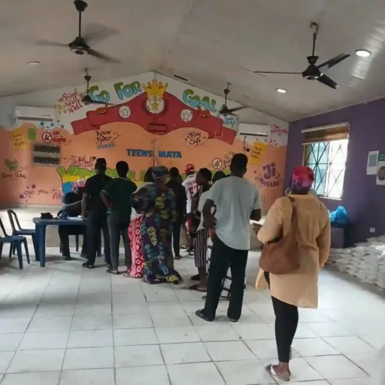 Association Distributes ₦7m Food Palliatives to 600 Lagos Island Residents