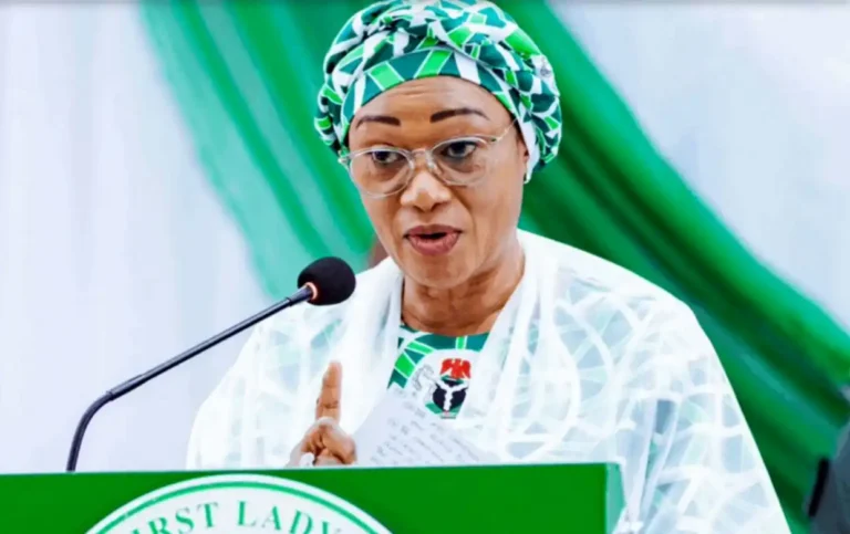 First Lady Donates 1,000 Bags of Rice to Christians in Bauchi