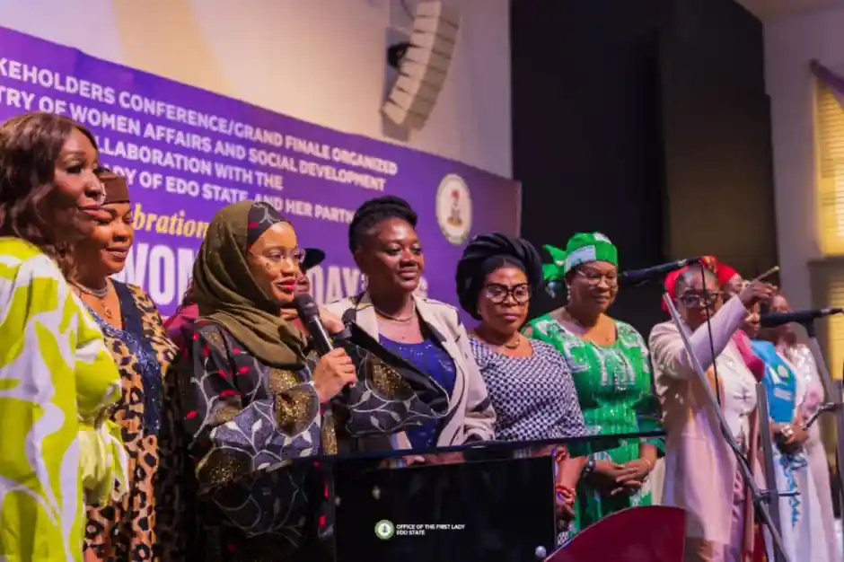 Edo Govt disburses ₦100,000 grants to women after business training